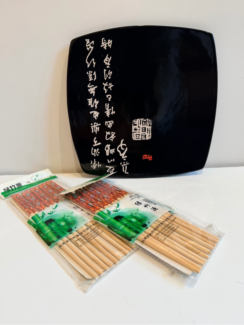 Sushi platter and chopsticks set, served ten